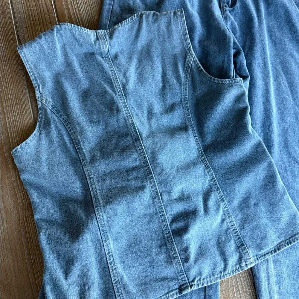 Amazon Light Blue Denim Vest and Pants Set - Picture 5 of 7